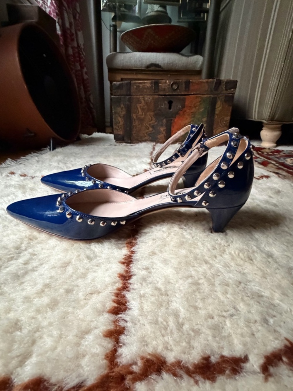 Vintage Miu Miu Blue Patent Leather Kitten Heel Studded Shoe Pump Sandal 38.5 - Picture 8 of 12